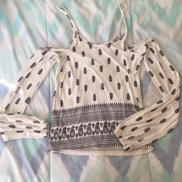 🆕 Boohoo Off the Shoulder Blouse - Picture 2 of 2